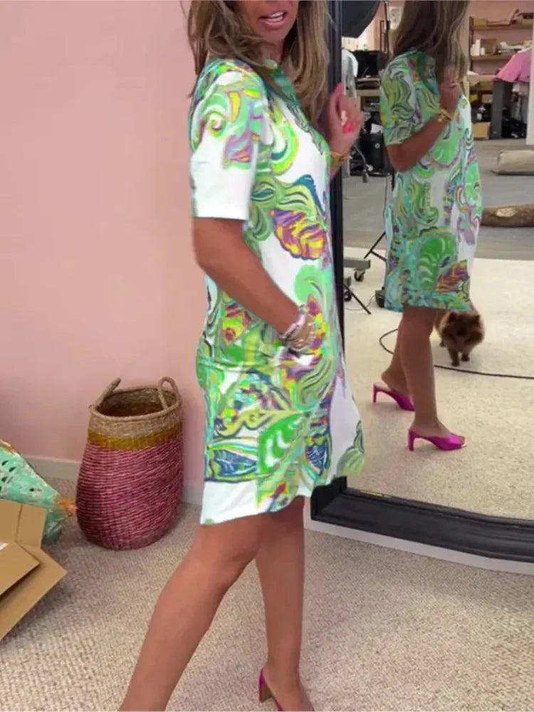 Schickes bedrucktes Midikleid