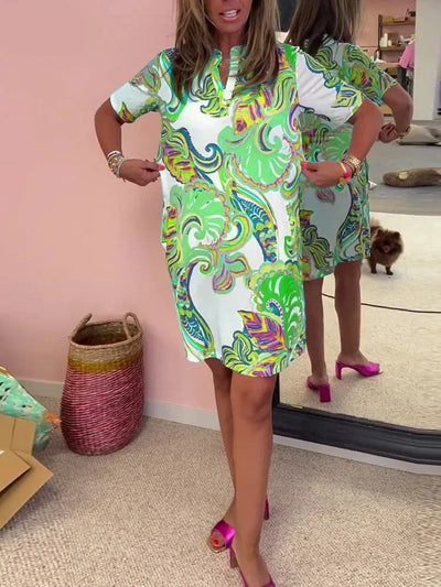 Schickes bedrucktes Midikleid